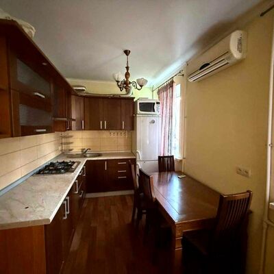 Продажа 	 Харків,  Отакара Яроша вул.   9