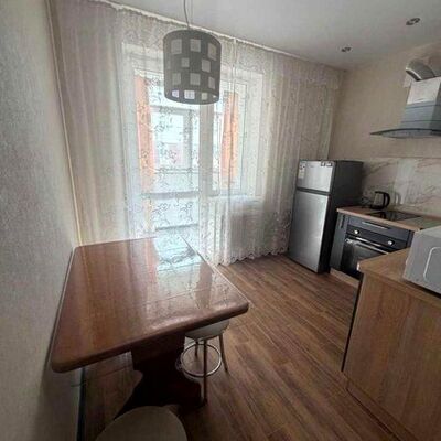 Продажа 	 Харьков, Птичка Барабашова ул.   12