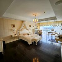 Продаж квартири Харків, Наукова, 470м²