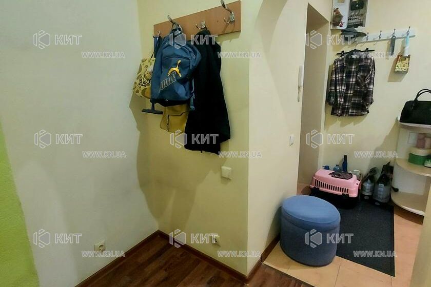Продаж квартири Харків, ХТЗ, Рогань, 36м²