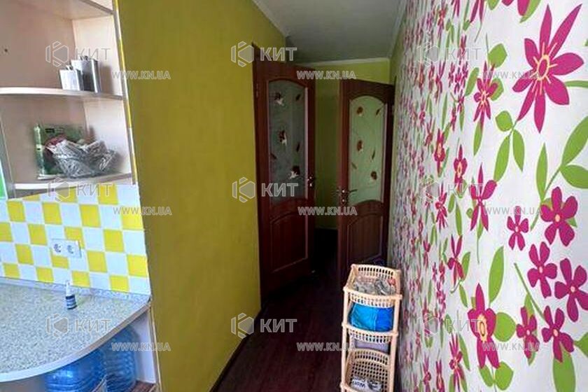 Продаж квартири Харків, ХТЗ, Рогань, 33м²