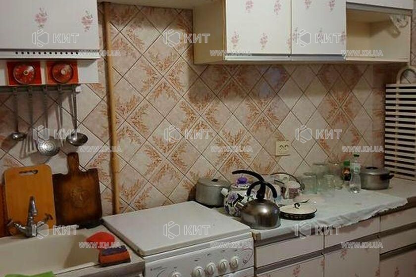 Продаж квартири Харків, ХТЗ, Рогань, 40м²