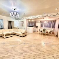Продажа квартиры Харьков, Центр, 138м²