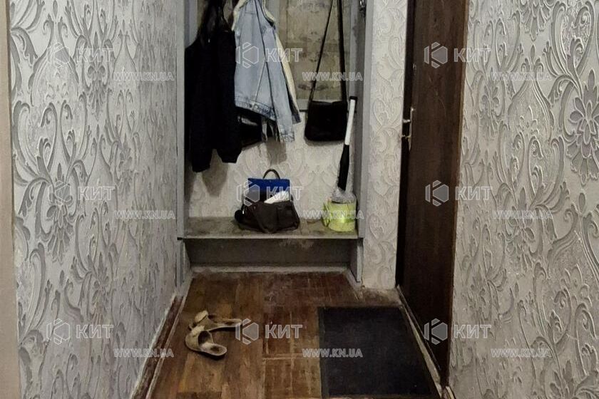 Продаж квартири Харків, ХТЗ, Рогань, 48м²