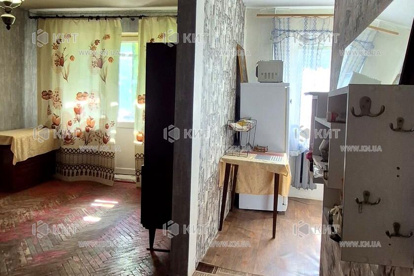 Продаж квартири Харків, ХТЗ, Рогань, 48м²