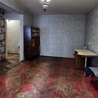 Продаж квартири Харків, ХТЗ, Рогань, 48м²