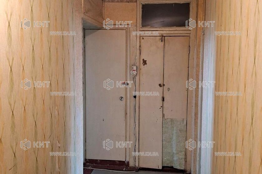 Продаж квартири Харків, ХТЗ, Рогань, 38м²