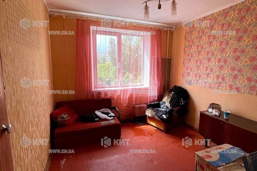 Продаж квартири Харків, ХТЗ, Рогань, 44м²
