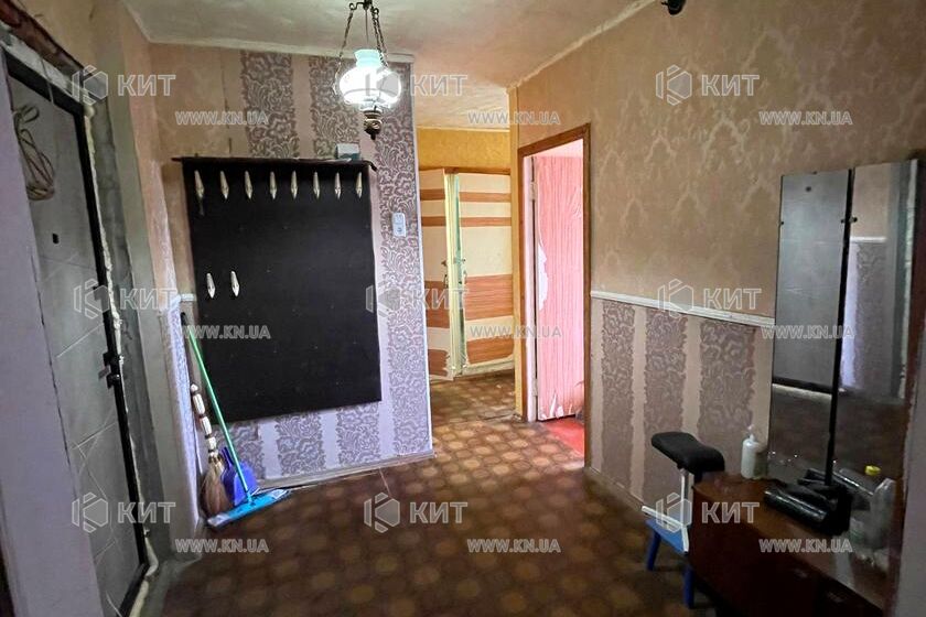Продаж квартири Харків, ХТЗ, Рогань, 44м²