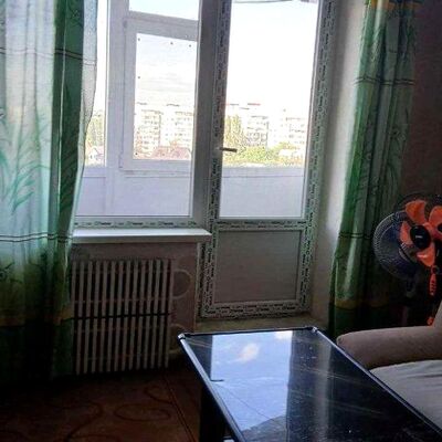 Продажа 	 Харків,  Ювілейний (50-річчя ВЛКСМ) пр.   1