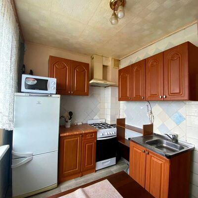 Продажа 	 Харьков,  Валентиновская (Блюхера) ул.   24