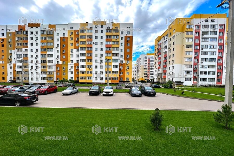 Продажа квартиры Харьков, ХТЗ, Рогань, 58м²