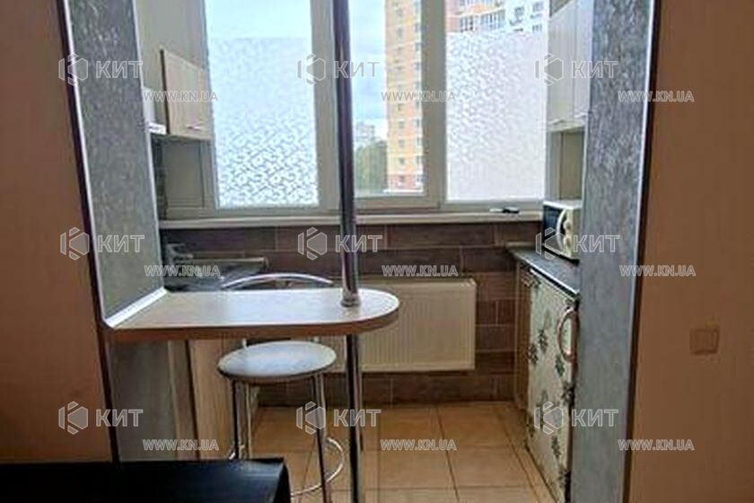 Продаж квартири Харків, Олексіївка, 20м²