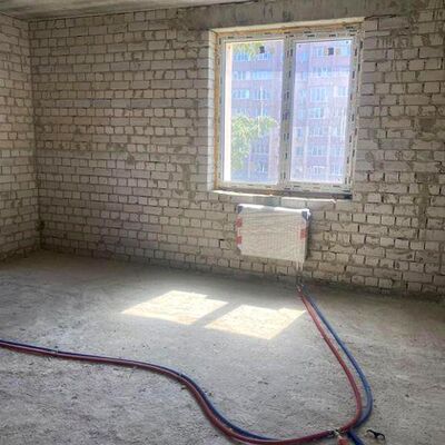 Продажа 	 Харків, Ньютона Сергія Барсукова (Федоренка) вул.   10