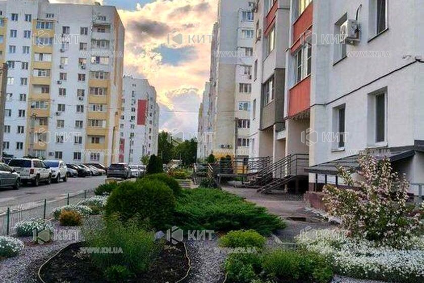 Продаж квартири Харків, ХТЗ, Рогань, 44м²