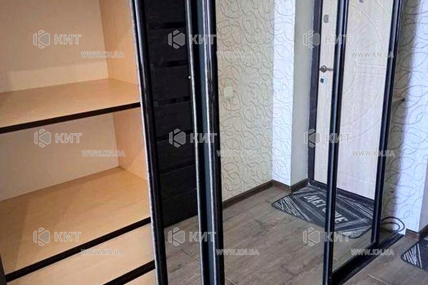 Продаж квартири Харків, Салтівка(Бараб.,Україна), 20м²