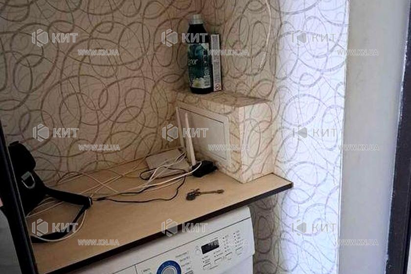 Продаж квартири Харків, Салтівка(Бараб.,Україна), 20м²