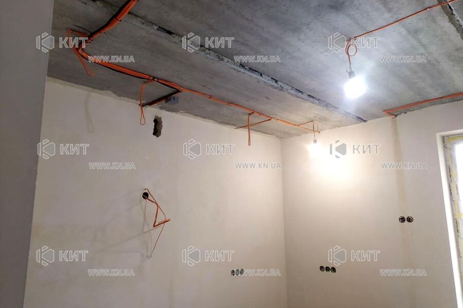 Продаж квартири Харків, ХТЗ, Рогань, 82.8м²