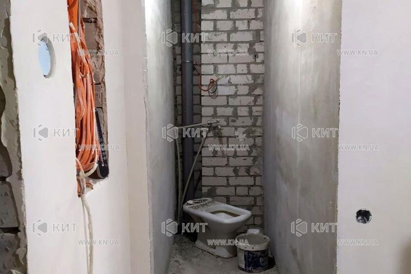 Продаж квартири Харків, ХТЗ, Рогань, 82.8м²