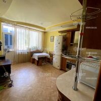 Продаж квартири Харків, ХТЗ, Рогань, 58м²