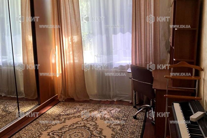 Продаж квартири Харків, ХТЗ, Рогань, 58м²