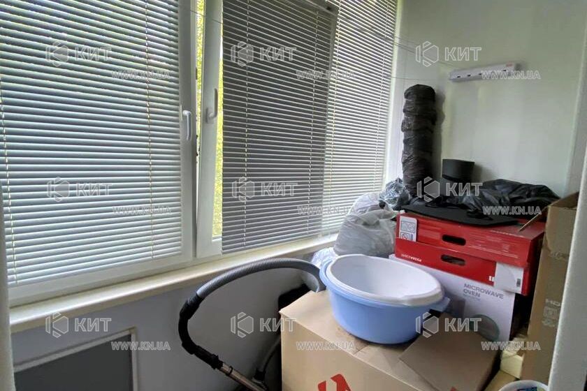 Продаж квартири Харків, ХТЗ, Рогань, 58м²