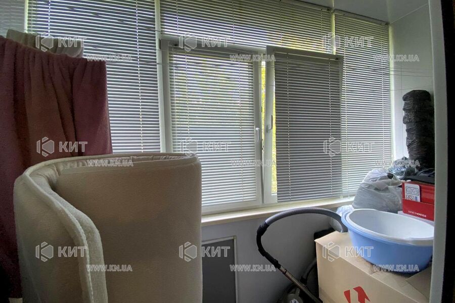 Продаж квартири Харків, ХТЗ, Рогань, 58м²