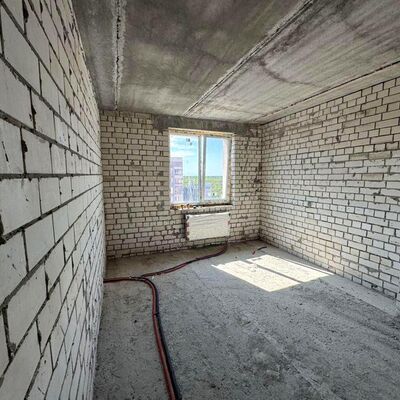 Продажа 	 Харків, Ньютона Сергія Барсукова (Федоренка) вул.   10