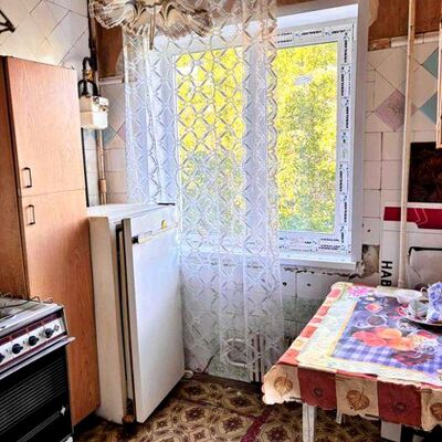 Продажа 	 Харків,  Світла вул.   43