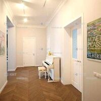 Продаж квартири Харків, Наукова, 145м²