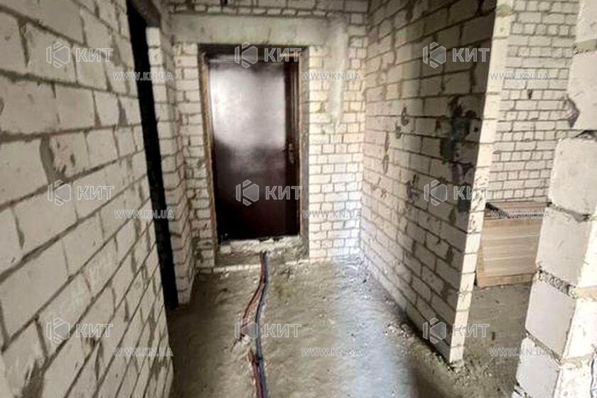 Продаж квартири Харків, ХТЗ, Рогань, 42м²