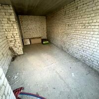 Продаж квартири Харків, ХТЗ, Рогань, 42м²