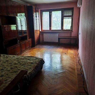 Продажа 	 Харків,  Северина Потоцького (Сімнадцятого Партз'їзду) вул.   6