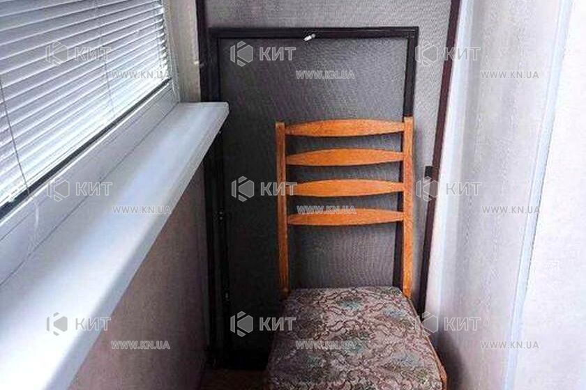 Продаж квартири Харків, ХТЗ, Рогань, 48м²
