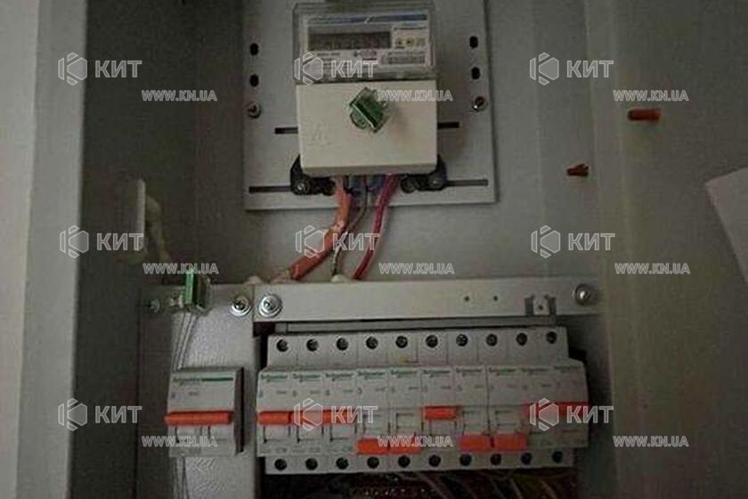 Продаж квартири Харків, ХТЗ, Рогань, 48м²