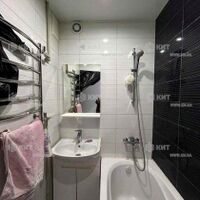 Продаж квартири Харків, ХТЗ, Рогань, 48м²