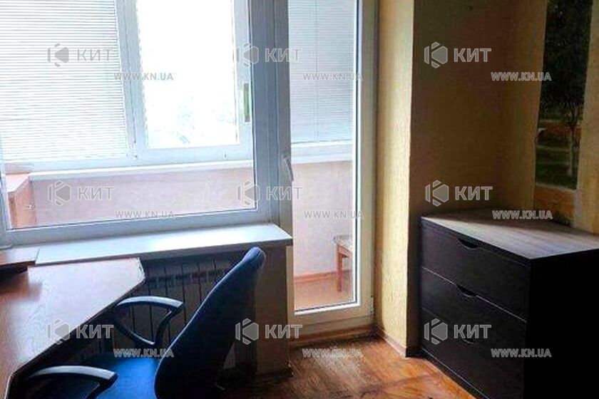 Продаж квартири Харків, ХТЗ, Рогань, 48м²