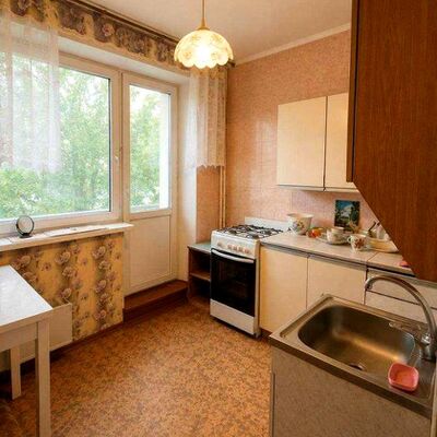 Продажа 	 Харьков,  Силикатная (Достоевского) ул.   1А