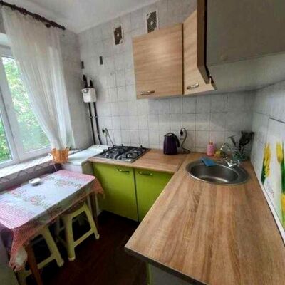 Продажа 	 Харків,  Валентинівська (Блюхера) вул.   23А