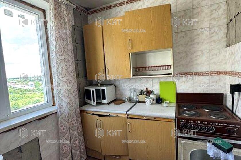 Продаж квартири Харків, ХТЗ, Рогань, 72м²