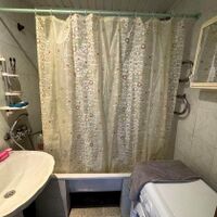 Продаж квартири Харків, ХТЗ, Рогань, 72м²