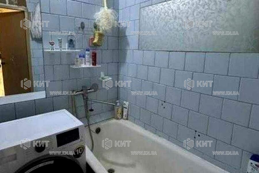 Продаж квартири Харків, ХТЗ, Рогань, 44м²