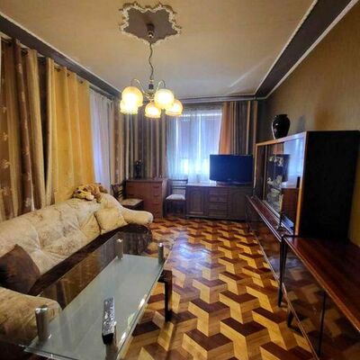 Продажа 	 Харьков,  Героев Харькова (Московский) пр.   254б