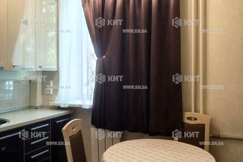 Продаж квартири Харків, ХТЗ, Рогань, 46м²