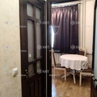 Продаж квартири Харків, ХТЗ, Рогань, 46м²