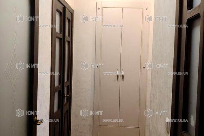 Продаж квартири Харків, ХТЗ, Рогань, 46м²