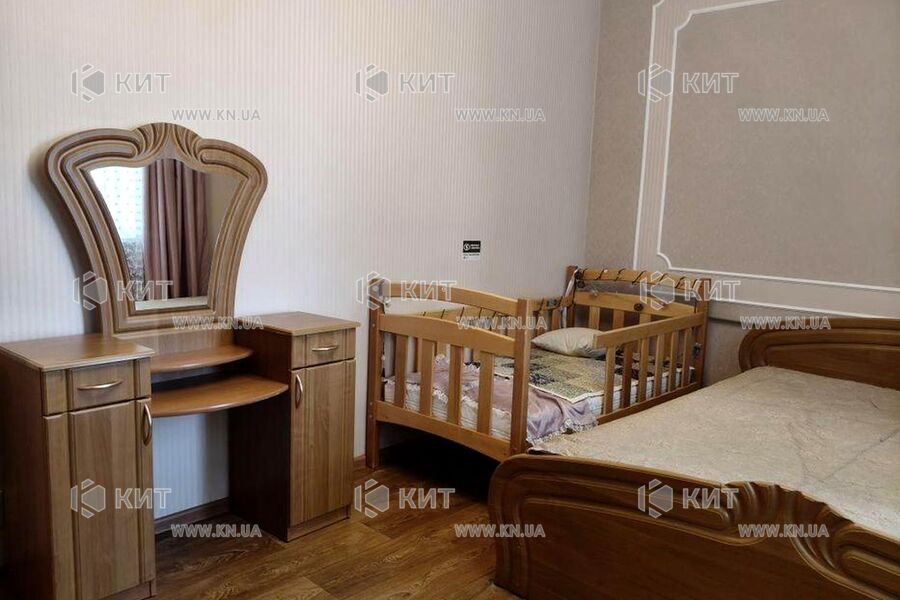 Продаж квартири Харків, ХТЗ, Рогань, 46м²