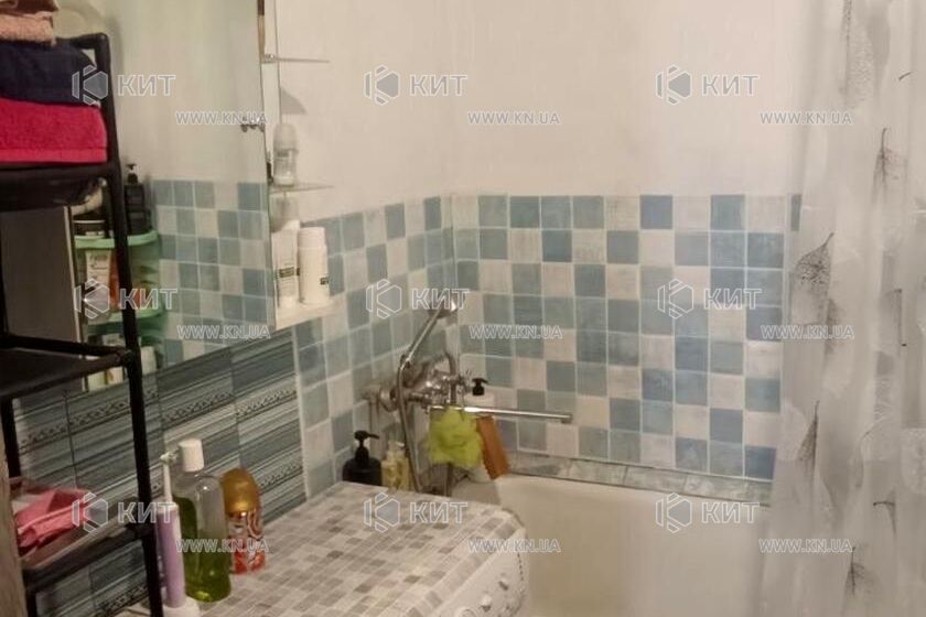 Продаж квартири Харків, ХТЗ, Рогань, 44м²