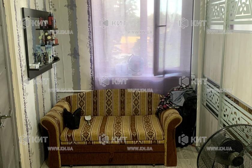 Продаж квартири Харків, ХТЗ, Рогань, 44м²