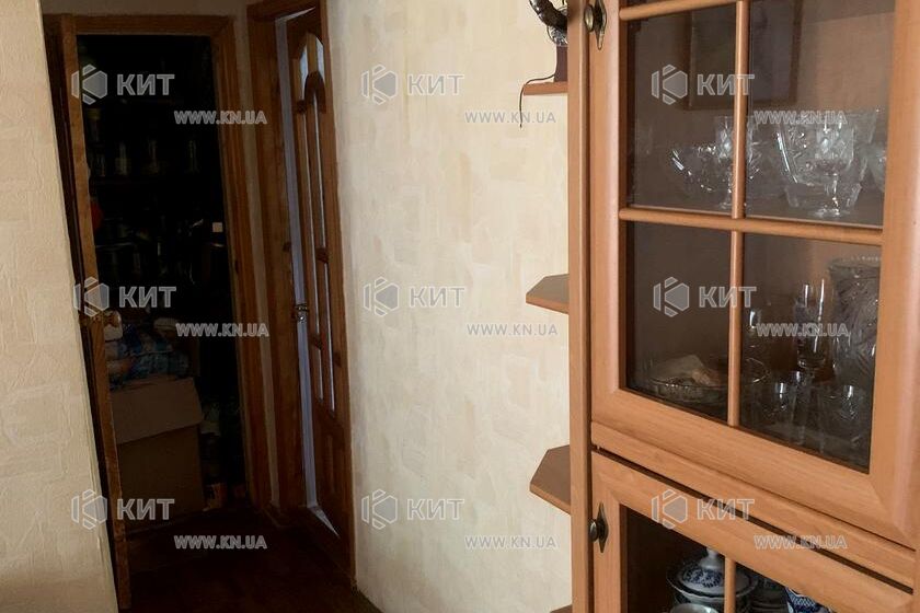 Продаж квартири Харків, ХТЗ, Рогань, 57м²